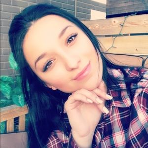 Meet your Posher, Erika